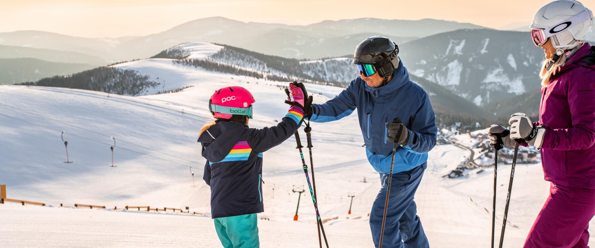 Skifahren_Falkert_Heidi-Alm Skipark_Familie_Nockberge_Winter © Christoph Rossmann_MBN Tourismus (12)