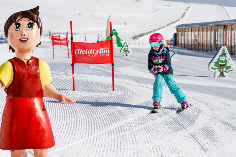 Skifahren_Falkert_Heidi-Alm Skipark_Familie_Nockberge_Winter_mit Heidi
